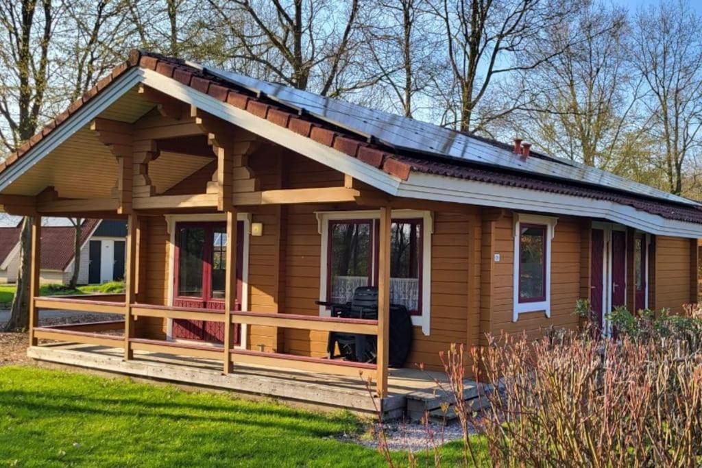 Sauna Bungalow Uppsala Gramsbergen Extérieur photo